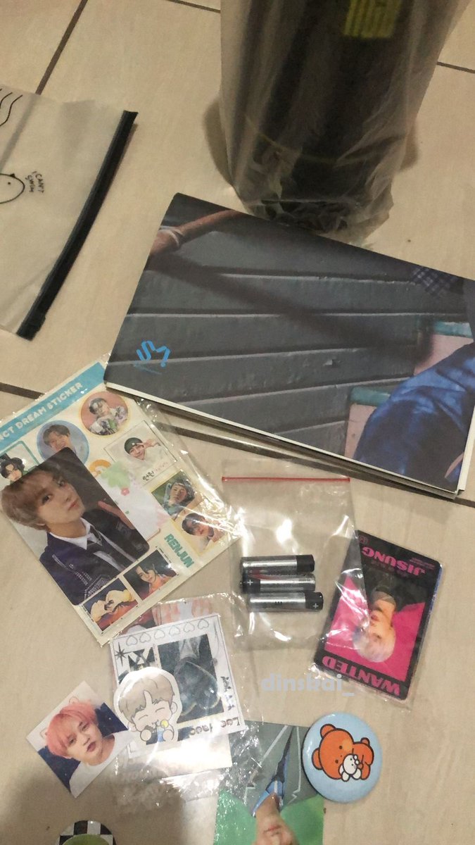 dinskai_'s tweet photo. WTS LIGHTSTICK NCT PRELOVED💚

- Original Kwangya 100%
- Pemakaian 2x (tds dan smtown)
- Dom Jakarta
- 600k

FREE
Baterai energizer 3pcs (baru)
Photocard
Poster ISTJ

⚡️HANYA COD⚡️

Yukkk persiapan buat TDS 3 🥰 (alias BU mo nikah xixi)

Minat PC yaa kesayangan💚💚 https://t.co/jl7wvJ7FoX