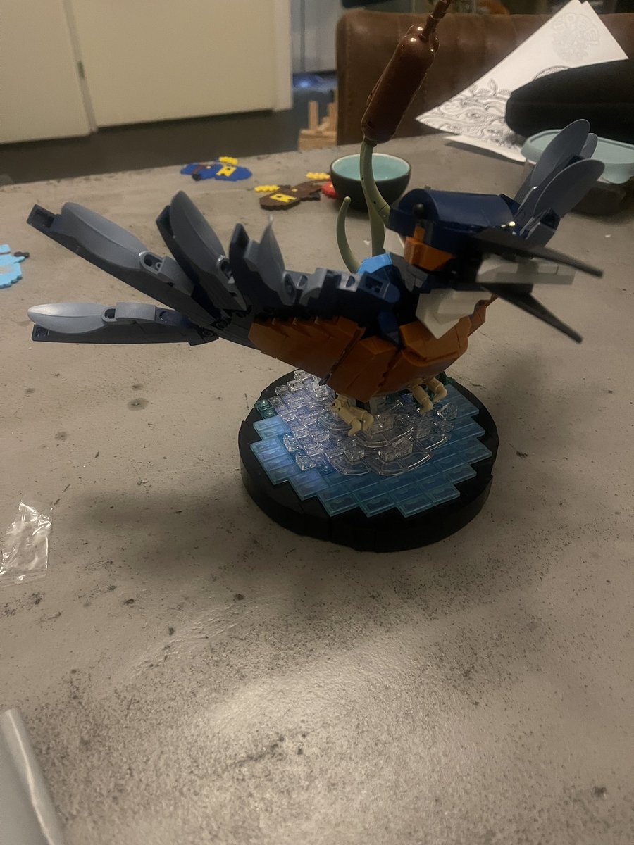 michaelsijbom's tweet image. De IJsvogel is een prachtige vogel. Symbool voor de Dinkel en #Losser. Gisteren van LEGO gemaakt. Erg leuk om te doen met een schitterend resultaat.