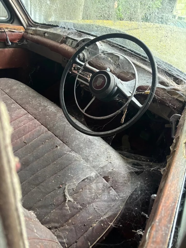 BarnFindsUK's tweet photo. Ad: 1954 Humber Hawk - "been sat in a barn for years"
On eBay here -->> https://t.co/fA9y3T0MKn
#ClassicCarForSale #BarnFind #HumberHawk #ClassicCarRestoration #VintageCarFinds #ClassicCarAuction https://t.co/I4Rb8PGlxU