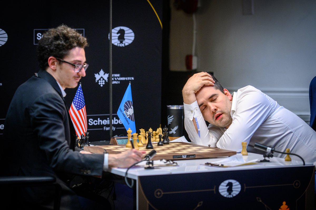 Caption this photo series! ℹ️ Neither 🇺🇸 Fabiano Caruana nor Ian Nepomniachtchi could manage to win on demand and had to settle for a draw. With this result, 🇮🇳 Gukesh D became the winner of the #FIDECandidates 2024! 📷 Michal Walusza 🧵