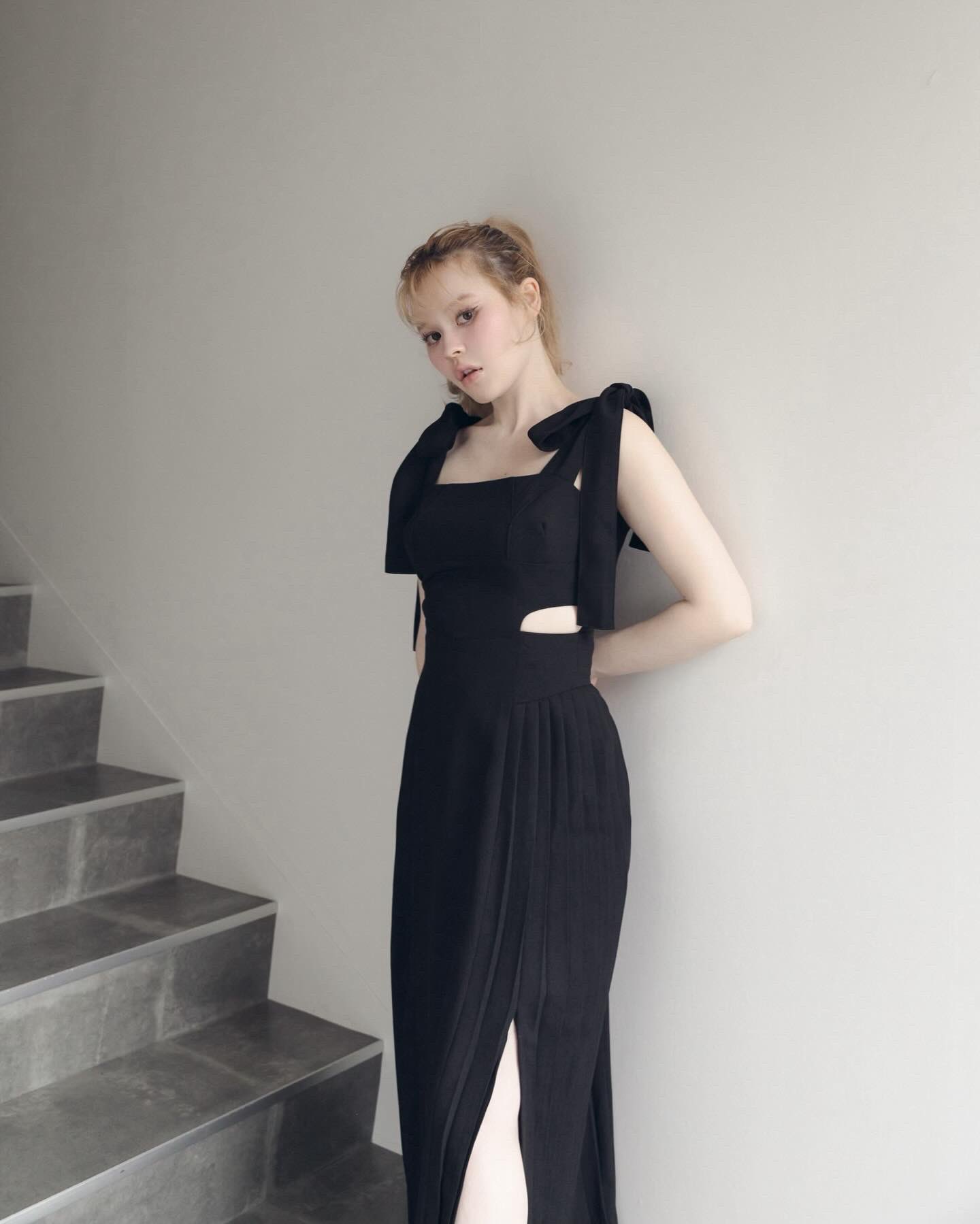 andmary Ann ribbon pleats dress ベージュ andmary on X: 