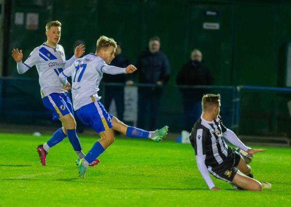 Bearsted_FC's tweet photo. CAMERA - ACTION
Robbie Roberts #bearstedfc #bears #football #scefl #kent #cameraaction https://t.co/61rMOsLqMm