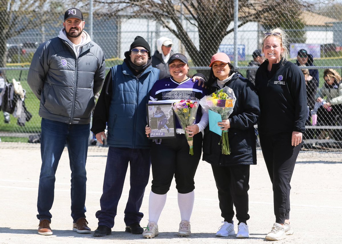 KellyJo_32's tweet photo. RU Softball Senior Day 2024 🥎💜 @regent_softball https://t.co/K7H0mRhEuL