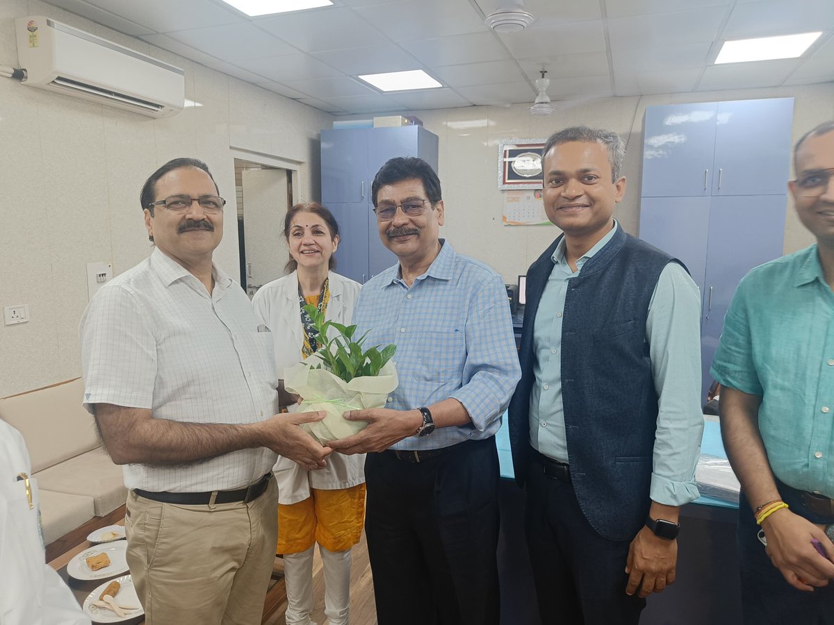 RMLHDelhi's tweet photo. The Deptt. of Surgery, ABVIMS &amp; Dr.RML Hospital, in partnership with the Delhi State Chapter-Association of Surgeons of India,conducted a dynamic Cancer Awareness Program on 20/4/24.The focus of program was educating general public regarding prevention &amp; early detection of cancer https://t.co/usyJqlkF0y