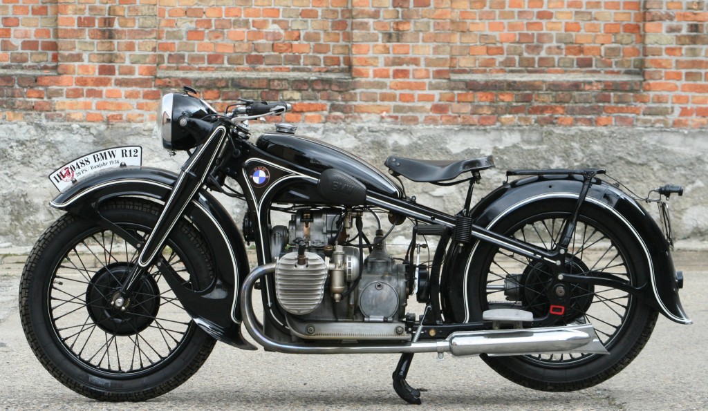 VintageMotorcycles tweet media