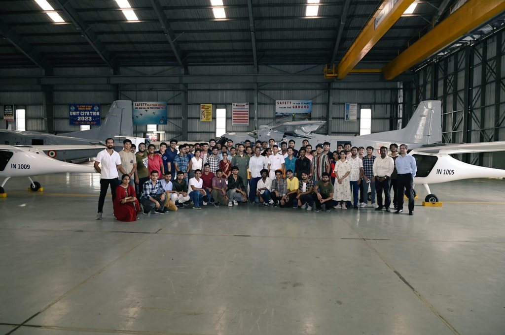 Faculty & Students of @IIST_Trivandrum visited advanced #Aviation maintenance and #Training facilities at @IN_NIAT @IN_Garuda & #NAY(K) at #SNC on #20Apr 24. Interactions involved sharing of ideas & way ahead towards collaboration in #Aerospace Technology and Training.
