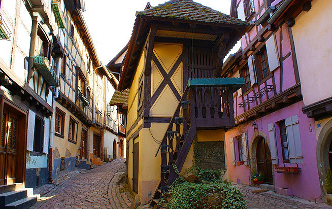 Superbe vue de Eguisheim. L'#Alsace est belle faisons le savoir #BaladeSympa #MagnifiqueFrance