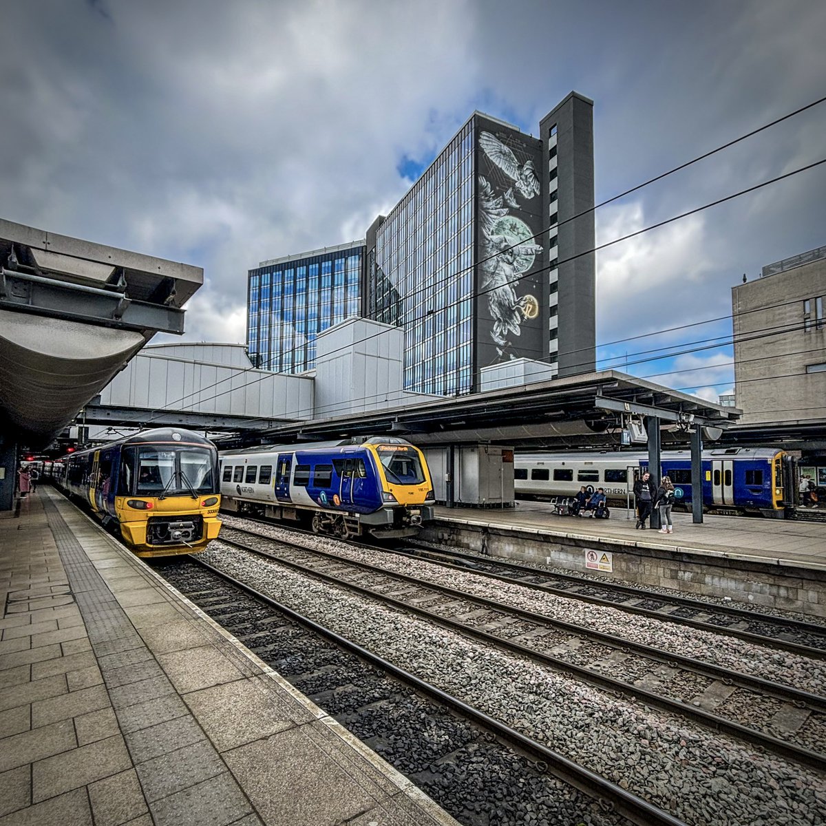 Life in a Northern town! (City) The class 333 awaits departure to Ilkley at 1103, whilst the 195 is heading out to Blackpool at 1058. The 158 departs the station with the 1054 service to Hull. #Class333 #Class195 #Class158 #Northern #LeedsCityStation @northernassist