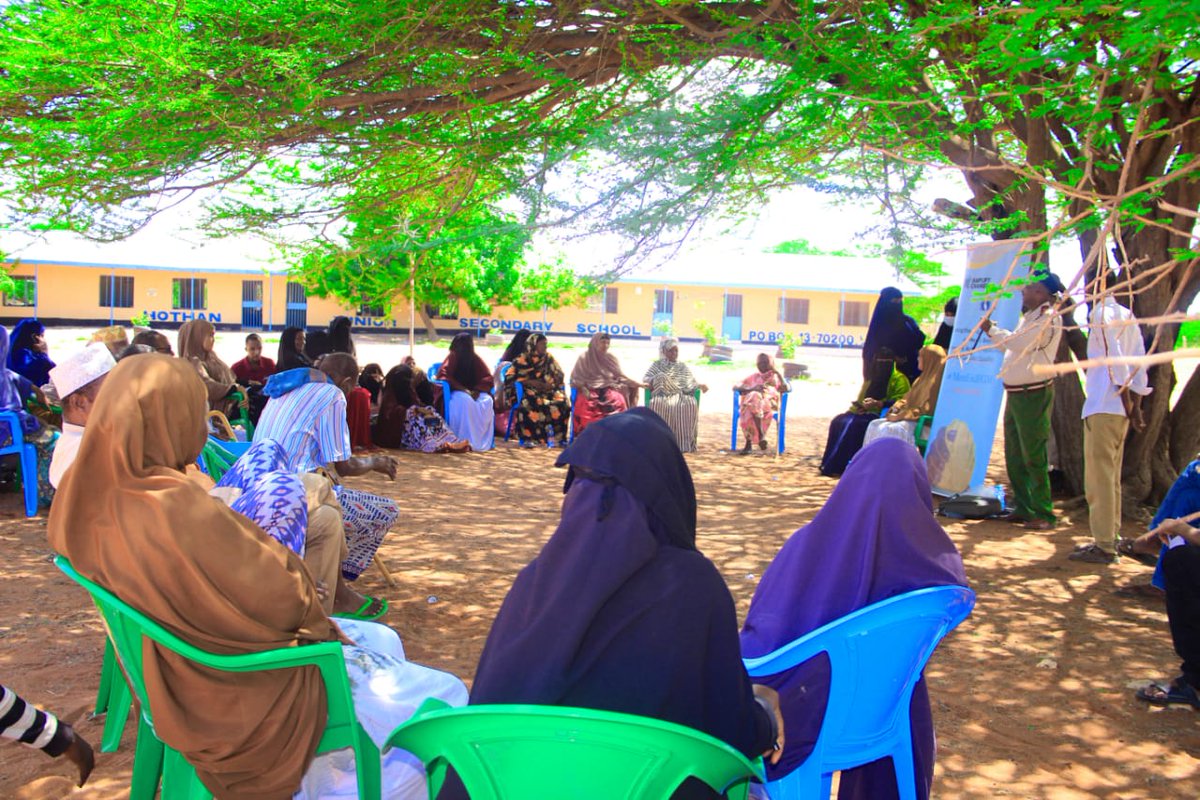 .@MenEndFGM is sustaining community dialogues with men and survivors of #FGM in #WajirCounty as we continue to build a movement of men and boys who are advocates for gender equality. This is powered by our partner @amplifyfund. #MenEndFGM 
Remember It takes us all to #EndFGM