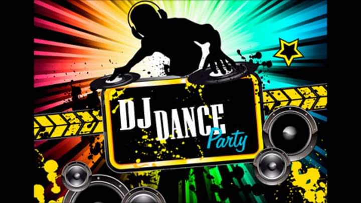 cindynaidoo3's tweet photo. Jamming to the #Hotmixx on my way to work, thanks awesome @ONeilNair1 for the cool tunes #BreakfastExpress #Iloveitinthemorning 💃💃💃💃 https://t.co/8Y7h1Mz7vj