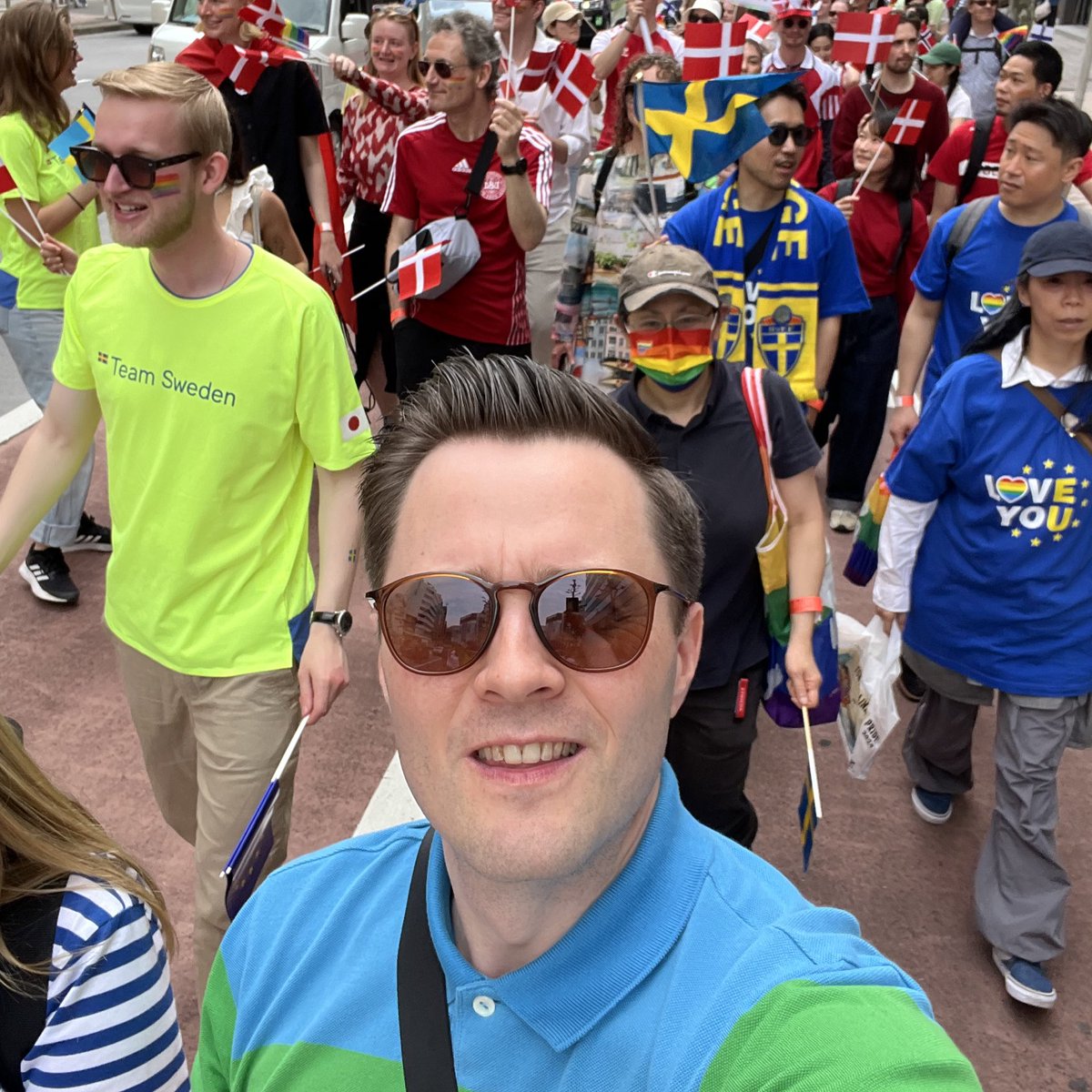 Happy Tokyo Rainbow Pride this weekend! Great joining my Nordic colleagues in showing solidarity with the LGBTI+ community here in Tokyo 🏳️‍⚧️🏳️‍🌈💪 We are stronger together.