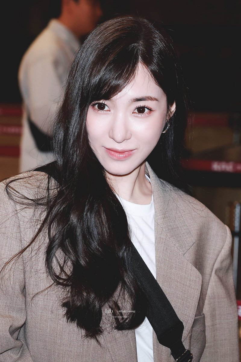 19890801net's tweet photo. 240420 🪞���

@tiffanyyoung 
#TIFFANYYOUNG #티파니영 #TIFFANY #티파니 https://t.co/xL9RVPyGB8