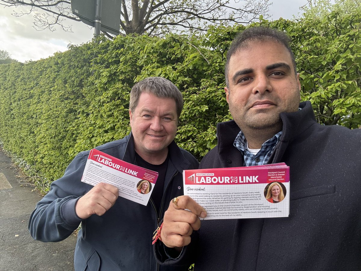 Great to be out in Heatons South with Councillor Dean Fitzpatrick supporting our brilliant candidates - Councillor Claire Vibert and Mayor Andy Burnham for re-election on 2nd of May🌹 @ClaireVibert @AndyBurnhamGM