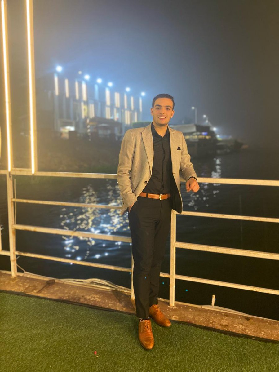 eslamfayedd10's tweet photo. It's my birthday 21🎂🎊🎈 https://t.co/dygaO289gC