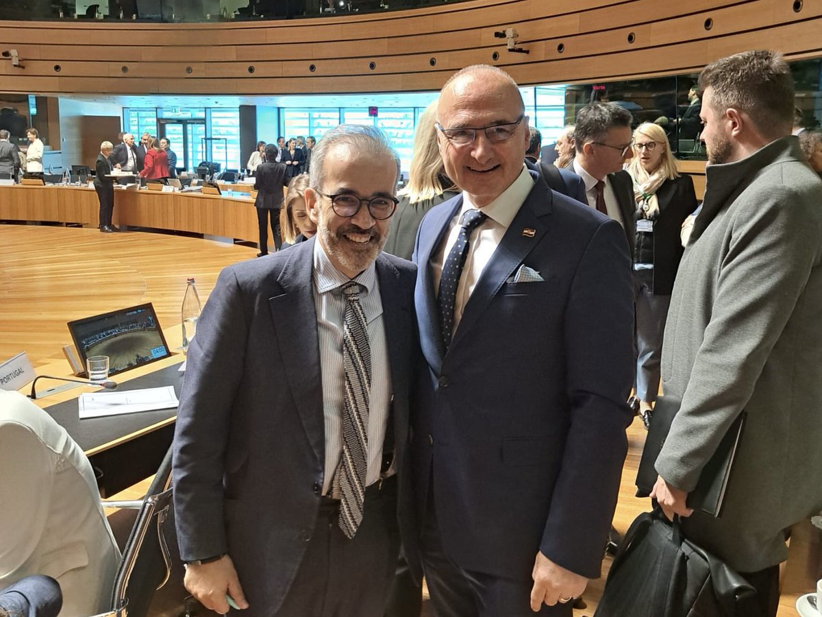 Glad to see dear old friend @PauloRangel_pt at today’s #FAC and congratulate him on the appointment as Minister of Foreign Affairs, looking forward to continue our cooperation strenghtening 🇭🇷🇵🇹 relations.
