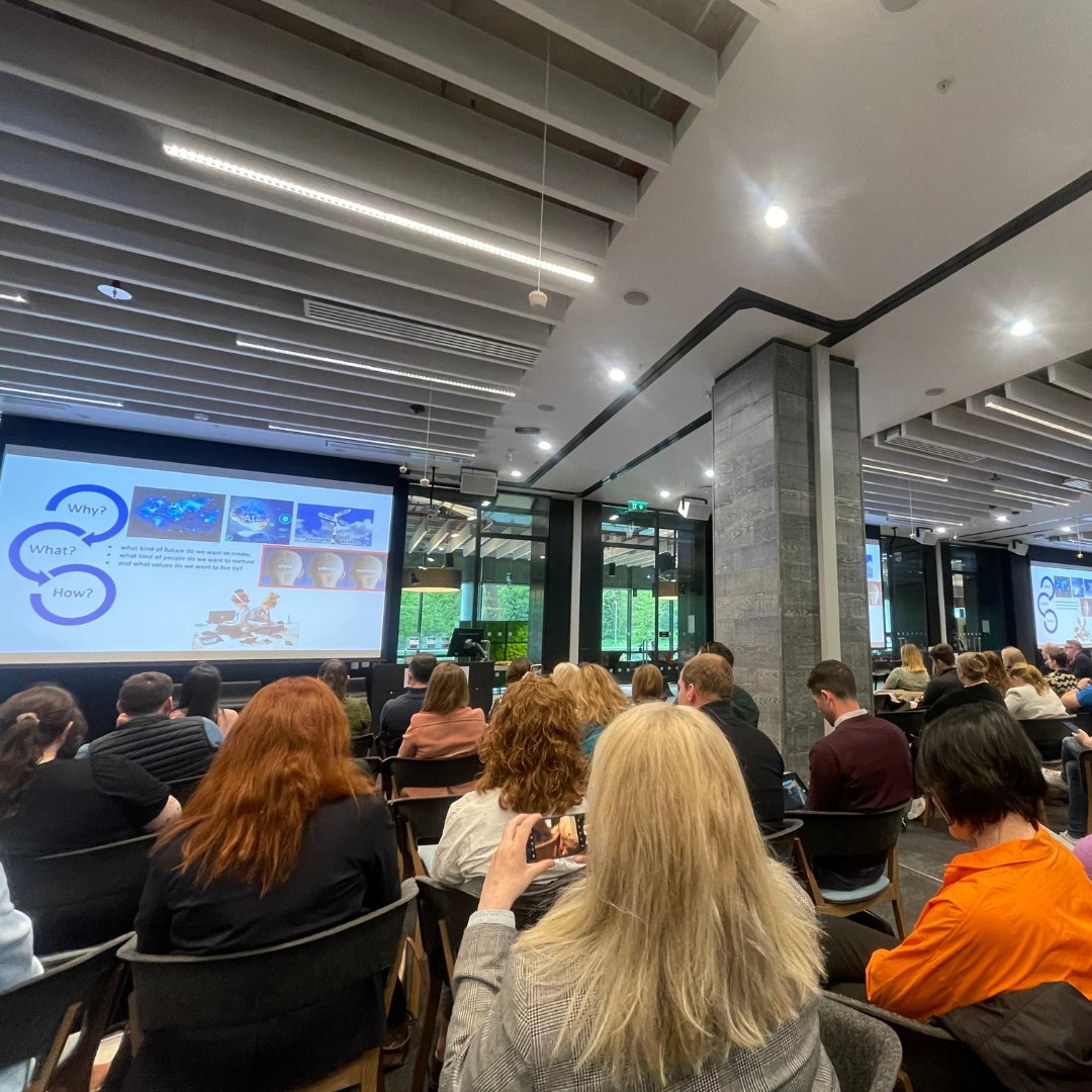 The Wriggle Team are at the Empowering Educators with AI event in Microsoft Ireland HQ today, learning about the latest developments in AI tools and Microsoft Technology, such as M365 Copilot for Education and more.

Come and say 'Hi' or stop by for a chat if you spot them! 👋🏻