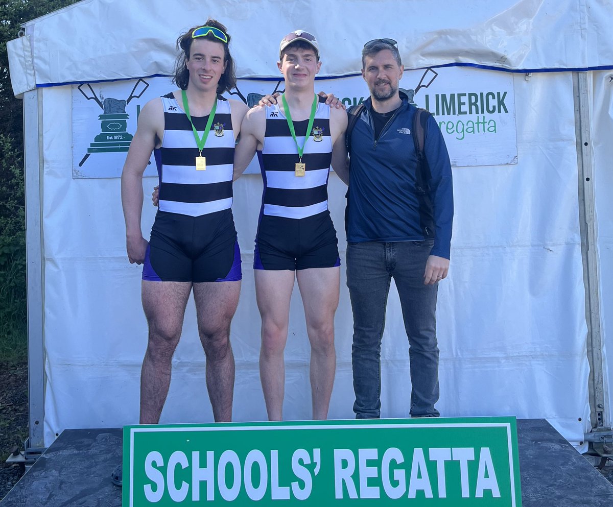 Congrats to our U23 pair and four who both picked up gold at the National Schools Championships in O’Briens Bridge yesterday! Well done to everyone who raced and represented their school so well! #schoolsregatta