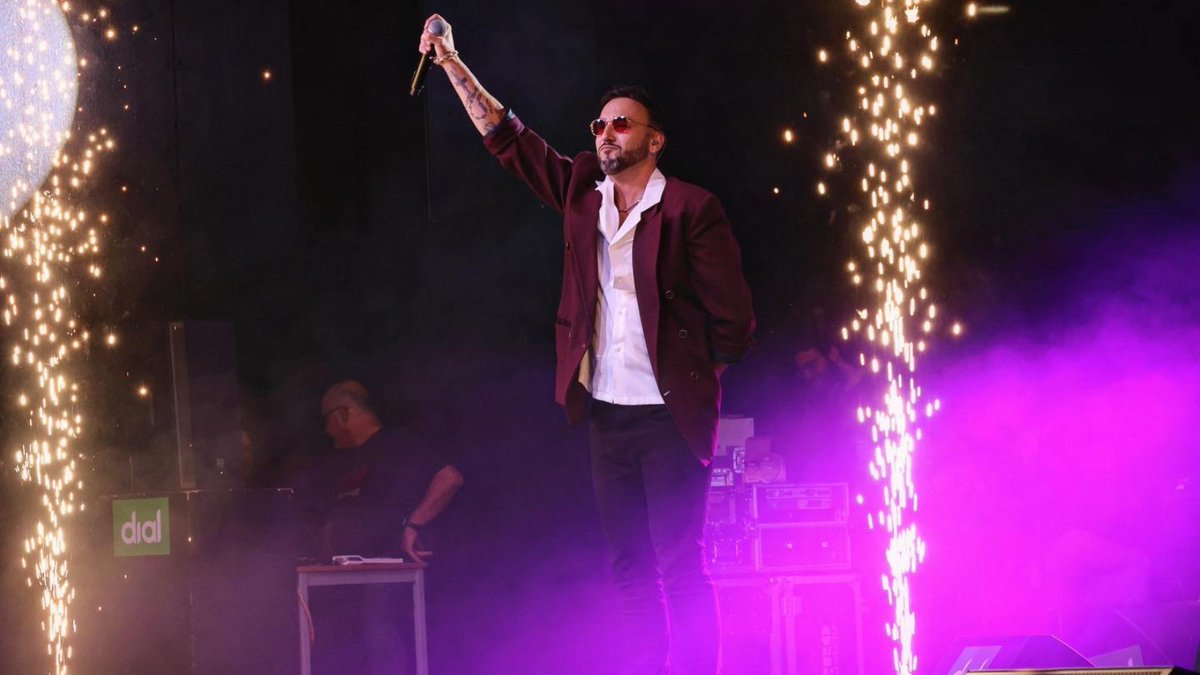 🗣️ <a href="/JADELOFICIAL/">Jadel</a>: “Mi intención con este disco ha sido buscar elegancia, calidad y emociones” 

El cantante tinerfeño ha estrenado su nuevo álbum, compuesto por un total de 7 canciones, todas ellas siguen una historia que él mismo nos ha contado.

22minutoscon.com/2024/04/22/ent…