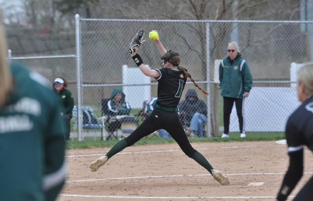 @SaintMarksHS Softball advances to 7-1 on this season after a dominant 11-1 victory over Archmere Academy!🔰🏆🥎 #SpartanStrong