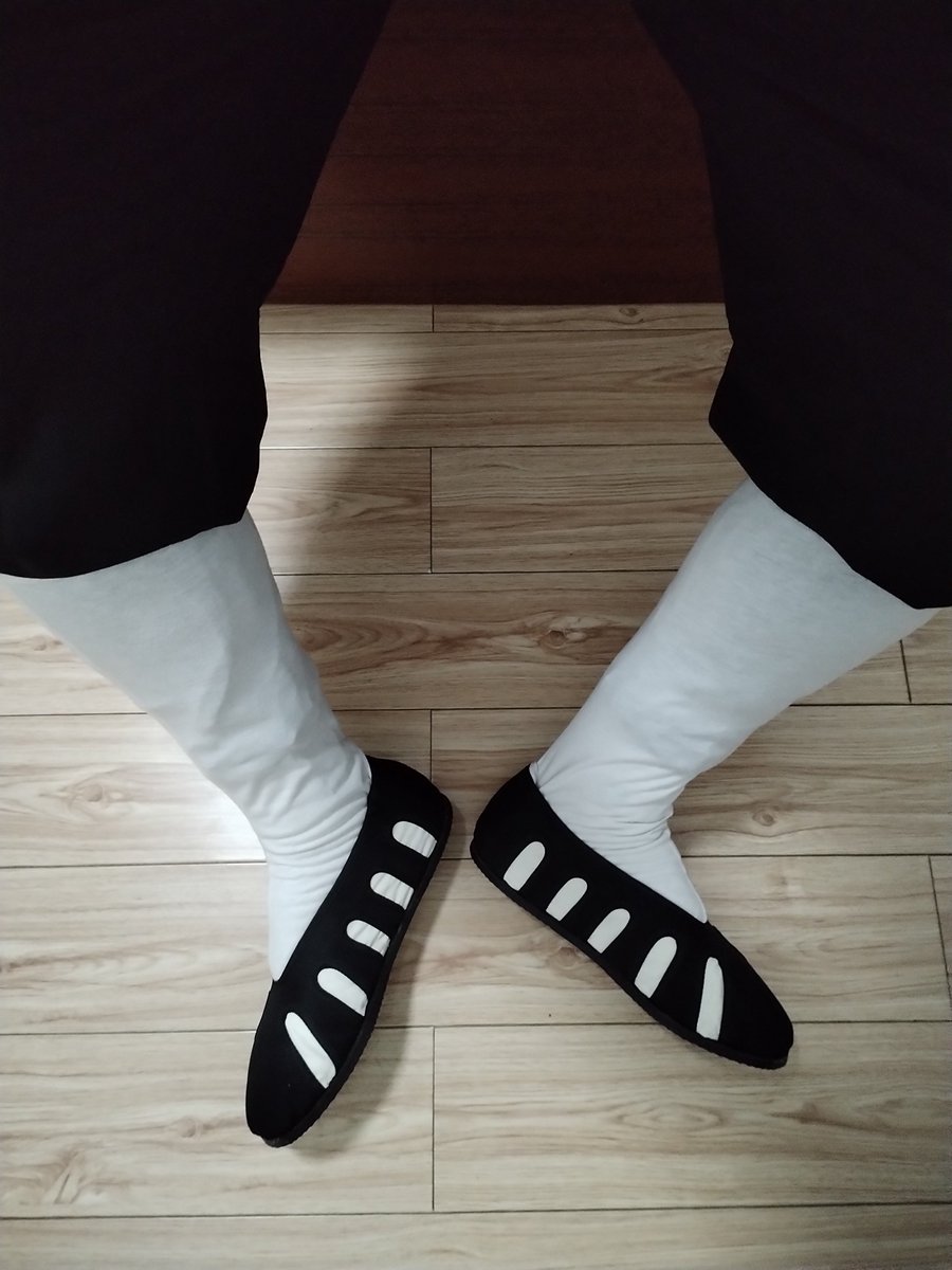 L337Cs's tweet photo. 传统僧服爱好Q群:686845234 https://t.co/Yk7AsPqDKC