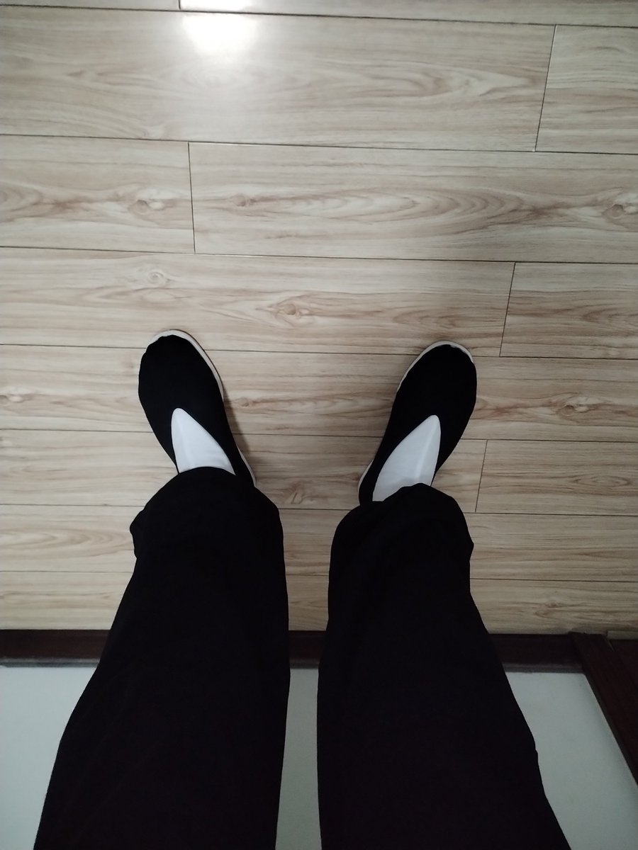 L337Cs's tweet photo. 传统僧服爱好Q群:686845234 https://t.co/Yk7AsPqDKC