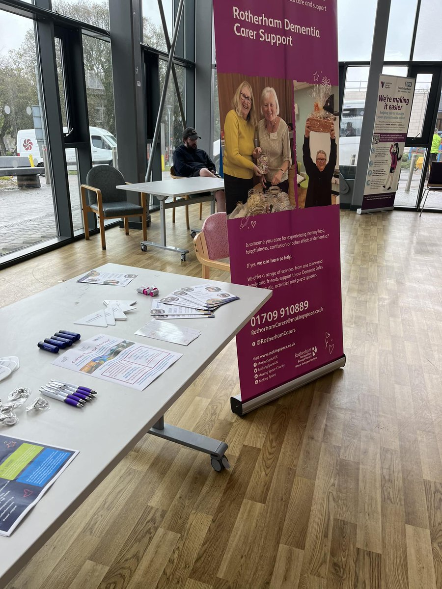 #mondayvibes - meet the team from Rotherham Dementia @carer_support in the foyer of Rotherham Hospital today.

What ever your needs, they can help you - carers advice, day care, carers allowance, dementia care, cafes.. #YouAreNotAlone

#dementiasupport #dementiacare #carersupport