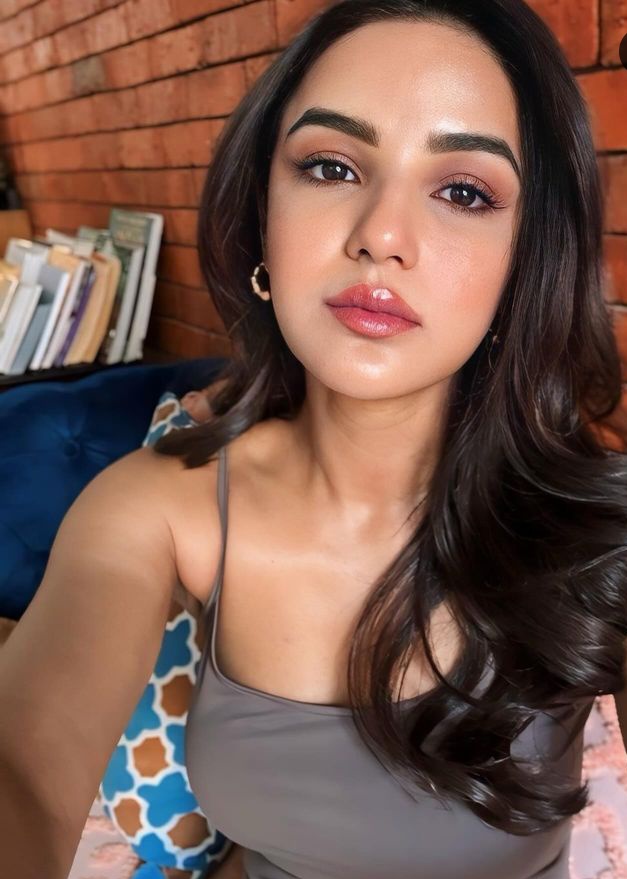 Hotty Jas 🥵🥵🥵🔥

#JasminBhasin