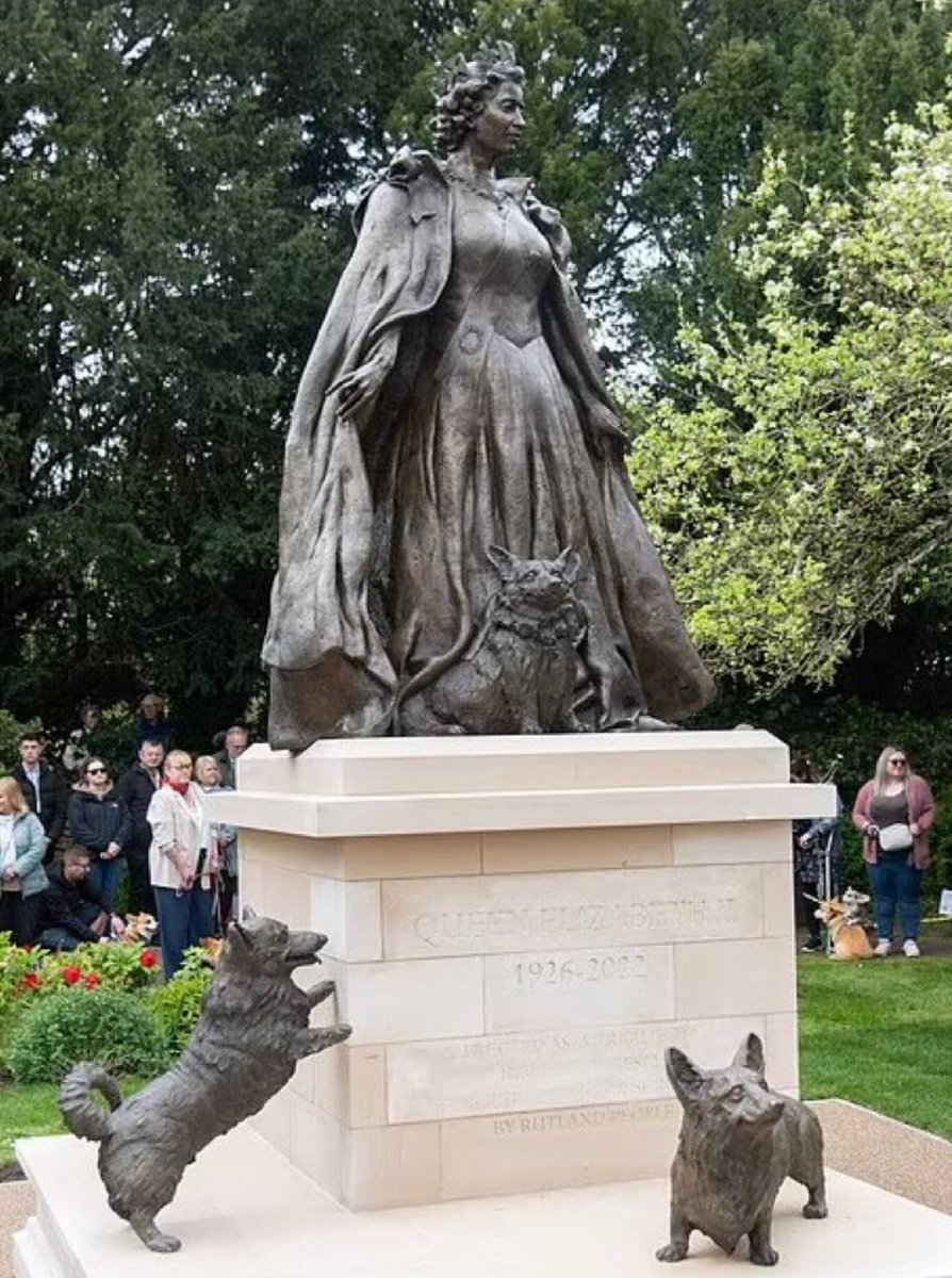 First memorial statue of Queen Elizabeth II unveiled, on what would have been the late Queens 98th birthday. 

The bronze statue, on display in the town of Oakham in Rutland, UK features three of the Queen’s beloved Corgi dogs at her feet.