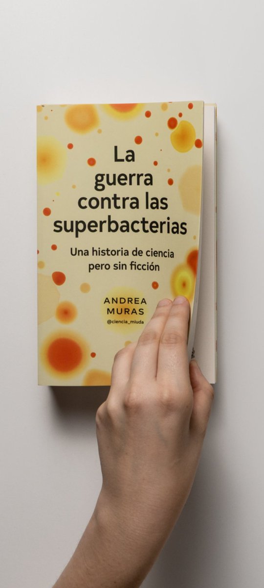 <a href="/AMITMu_Val/">AMIT-MuCVal</a> <a href="/AnaBayes/">BayesAna (Anabel Forte) 🏳️‍🌈🧚🏼‍♂️</a> Si a todo lo que ya se ha puesto por aquí de tanta reina, y no puedo no recomendar el librazo de la gran <a href="/Ciencia_miuda/">Andrea | CienciaMiúda</a>, un imprescindible en los tiempos que corren: La guerra contra las superbacterias 
Es muy completo. Y tiene unos dibujos muy monos 😜😎