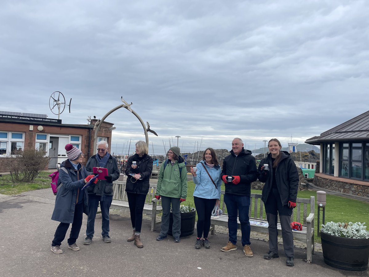 Huge thanks to the #volunteers including MSP @PaulMcLennan7 for joining us on #EarthDay 🌎 for a #NurdleHunt with @FidraTweets 🌟 Over 1000 #nurdles collected & we barely scratched the surface. Find out what you can do to help⤵️ nurdlehunt.org.uk #PlasticTreaty @UNEP