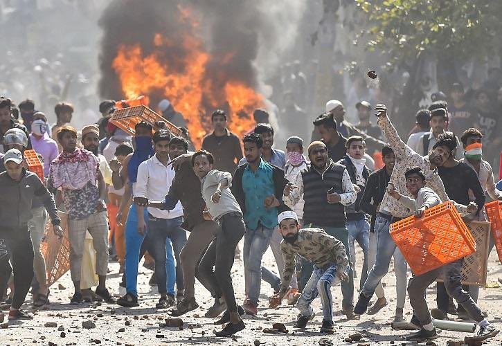 SaffronSunanda's tweet photo. Yesterday PM Modiji was talking about these Ghuspaithiyas / Infiltrators.

We call them Rohingyas. https://t.co/JbmHlsgB8O
