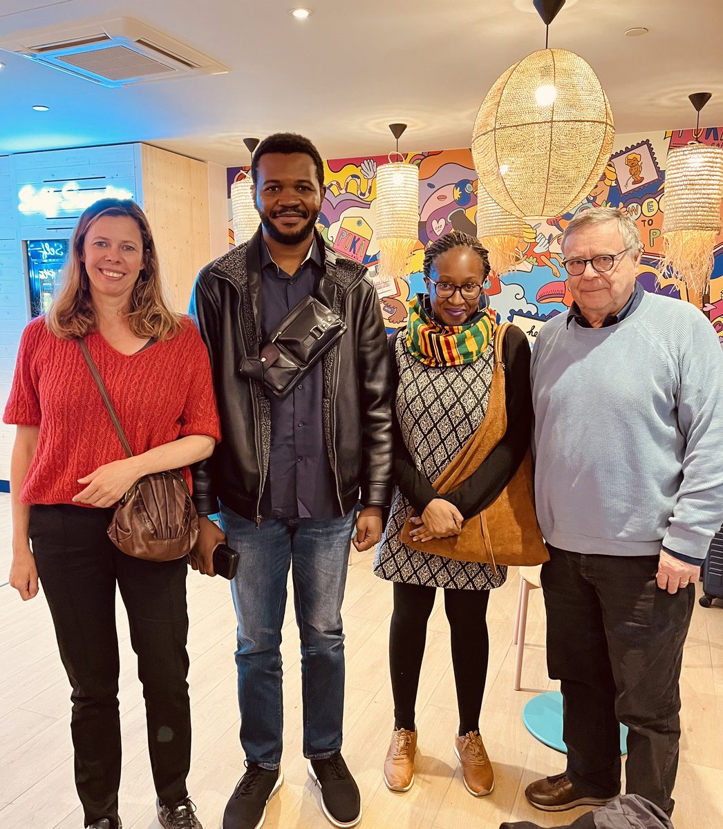 thibaut_carine's tweet photo. Heureuse de rencontre hier le journaliste Stanis Bujakera de République Democrayique du #Congo !
Emprisonné pendant 6 mois, accusé à tort, il est LIBRE ! Entre autre, grâce à la mobilisation de 10.000 citoyennes & citoyens qui se sont mobilisés en Belgique.
#FreeStanis https://t.co/57VrjGDPvn