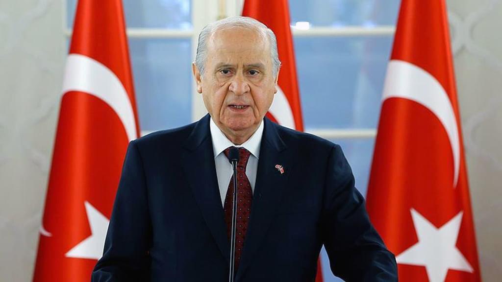 MHP Lideri Devlet Bahçeli: 'İstiklal Marşının söylenmesine direnen, Türk bayrağının asılmasını ve şehitlerimize saygı duruşunu reddeden, Aziz Atatürk ile Cumhurbaşkanımıza yaralayıcı ifadeler kullanan bölücü alçaklar bu milletin evladı, Türkiye'nin mensubu olamazlar.” 👏 ❤️🇹🇷