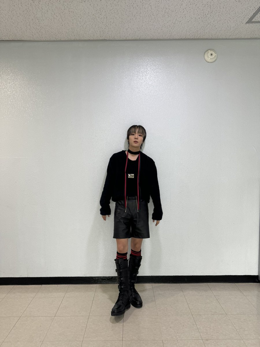 ONF_members's tweet photo. [#이션] 막방까지 고생했어 너의 응원소리가 가장 아름다운 음악이야🧡 https://t.co/9NK17zoZ8P