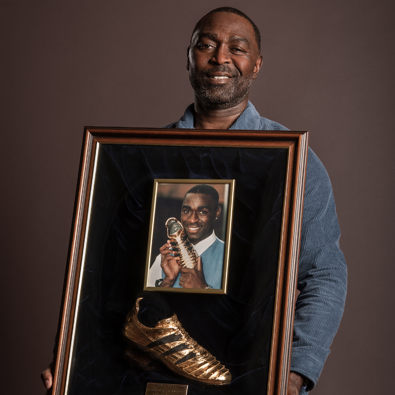 NUFC's tweet photo. 🎶 "He gets the ball, he scores a goal..." 🎶

Former #NUFC striker, Andrew Cole has been inducted into the @premierleague Hall of Fame! 👏⚫️⚪️