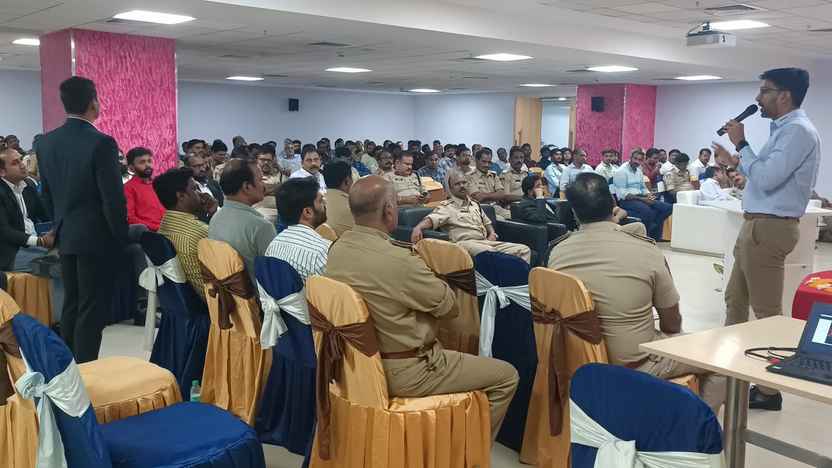 Mr. Vikram Manthena, Executive Director of Shakti Hörmann Pvt Ltd led an illuminating presentation during National Fire Services Week. We explored the essence of Passive Fire Protection through Compartmentation, in partnership with the Telangana Fire Department. (1/3)