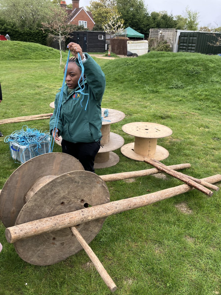 Year 4 are on their residential trip to Ufton Court - next job, Chariot Building! #WeAreEACT #ThePurpleSchool @EducationEACT