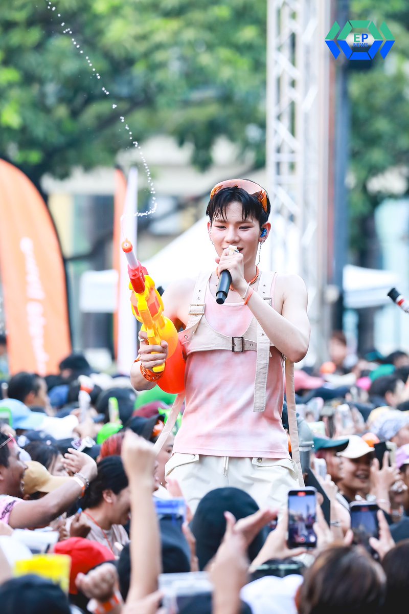 #EPNEWS #PLUGGY_PERSES ร่วมสร้างสีสันในฟรีคอนเสิร์ต​ FWD Music Live Fest 3 #TimeToPlaySongkran ส่งท้ายเทศกาลสงกรานต์ ร้อง เต้น เล่นน้ำสนุกแบบฉ่ำ #FWDMusicLiveFest￼         #FWDMusicLiveFestXPERSES #PERSES #PERSES_TH