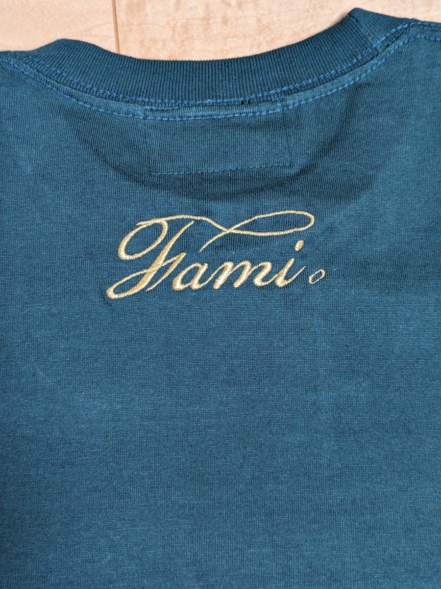 届きました🎉
後ろの刺繍famiが素敵✨
#fami
#LOVEBITES