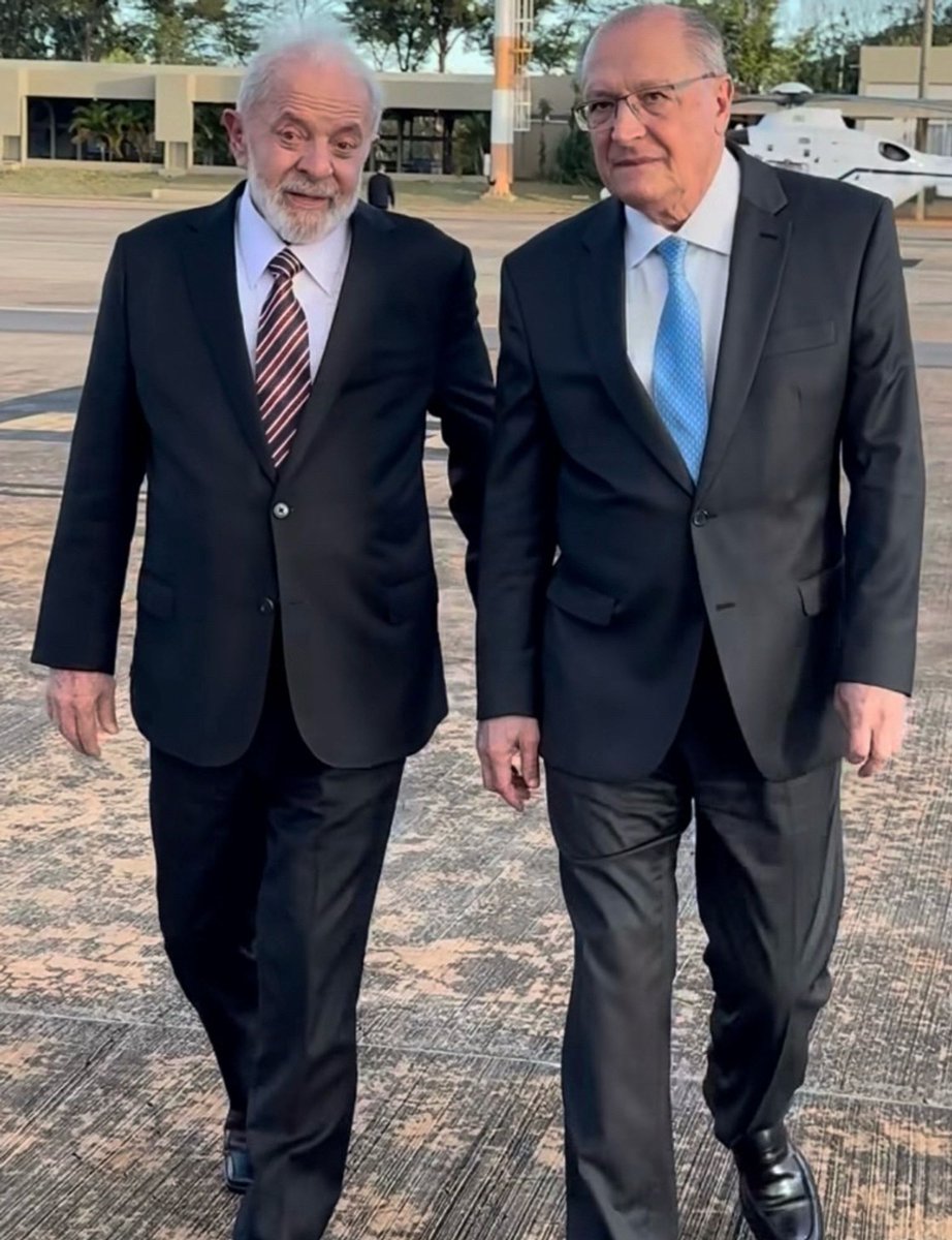 Essa dupla está melhorando a imagem do Brasil entre as melhores economias do mundo,  vamos prestigiar, sdv