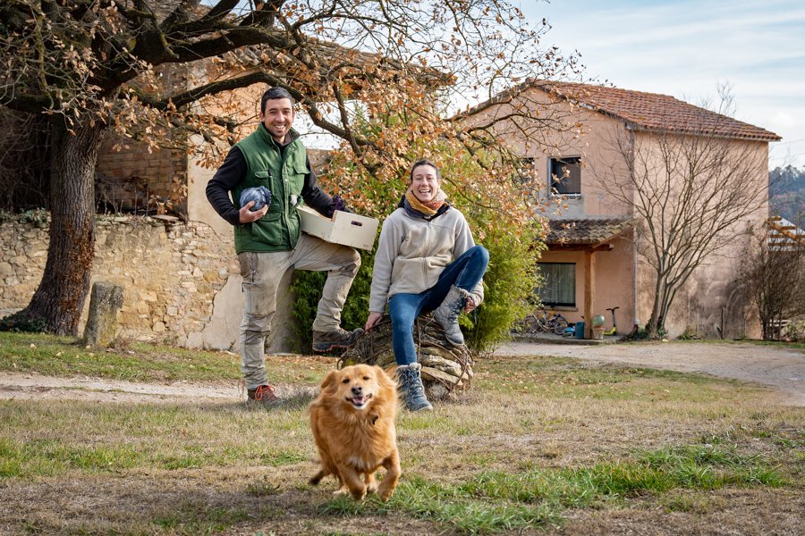 BcnAgraria's tweet image. 👩‍🌾💚👨‍🌾En el #DiadelaTerra, et convidem a llegir la nostra entrevista amb Eva Carmona i Armand Suriñach. La parella lidera El Circell, una empresa d’agricultura ecològica que advoca per la cura de l’entorn👇

diba.cat/web/bcn-smart-…

#AlimentemBCN #BCNSmartRural #ODSDiba