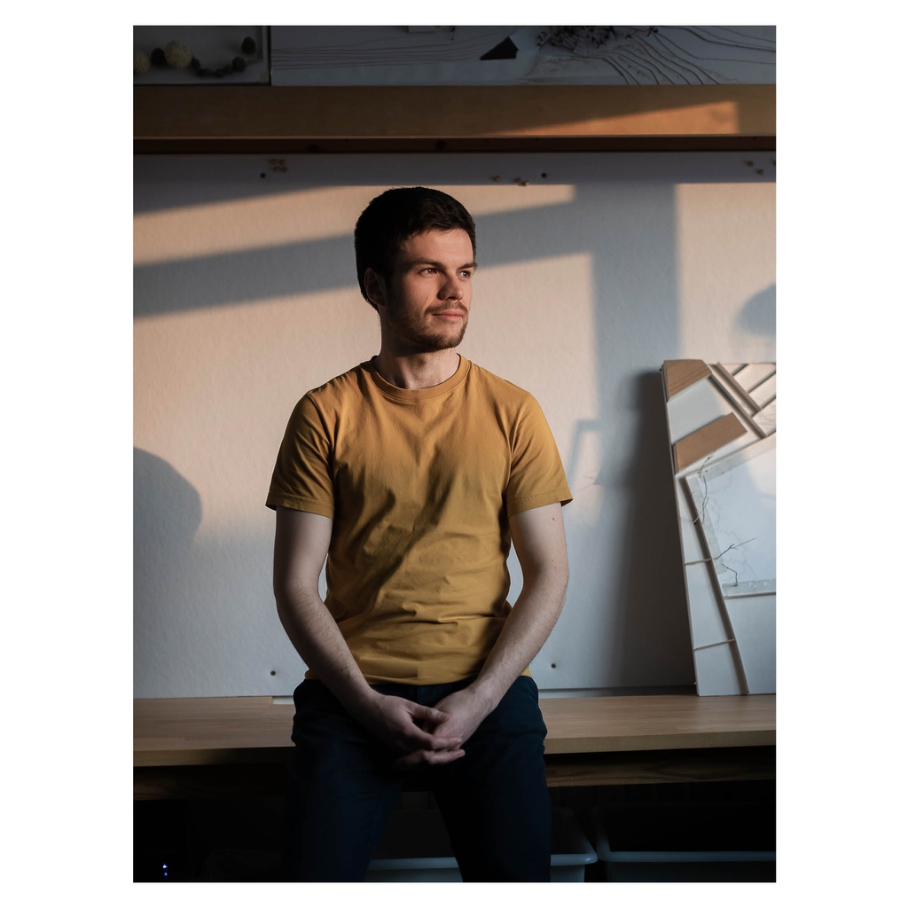 MeredithMole's tweet photo. Huge congratulations are in order for our colleague Matthew Allen who has just passed his Part three exams to become an Architect! π₯π
#molearchitects #teammole #ukarchitect https://t.co/7ggRdx6KX7