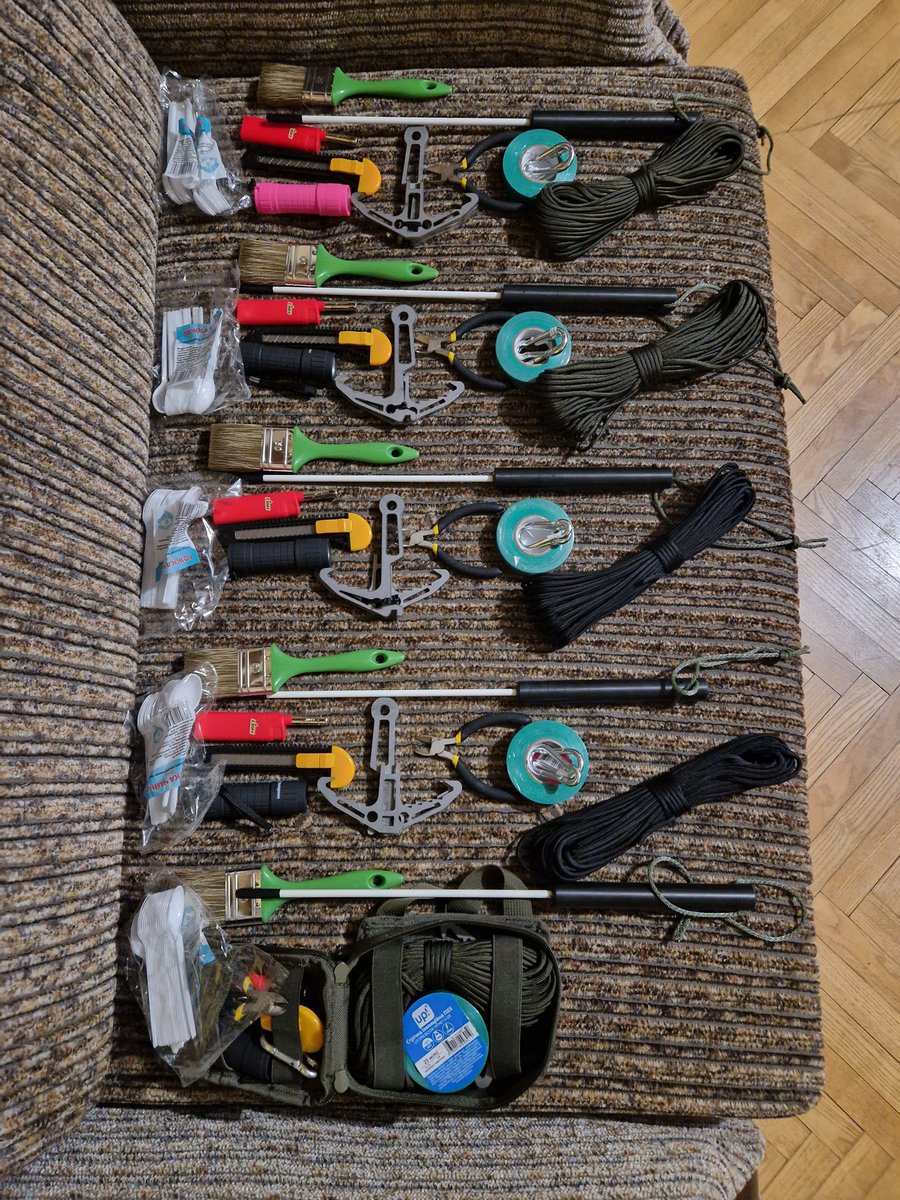 Swampy_EOD_Ukr's tweet image. Sunday funday. Slowly starting to pack up Hook and line kits. 
Only another 2435 to go 🤣🤣🤣🤣

Still waiting on the first batch of paracord to come through and have an order for 130 kits from 3rd separate assault. 

No day is ever a rest day