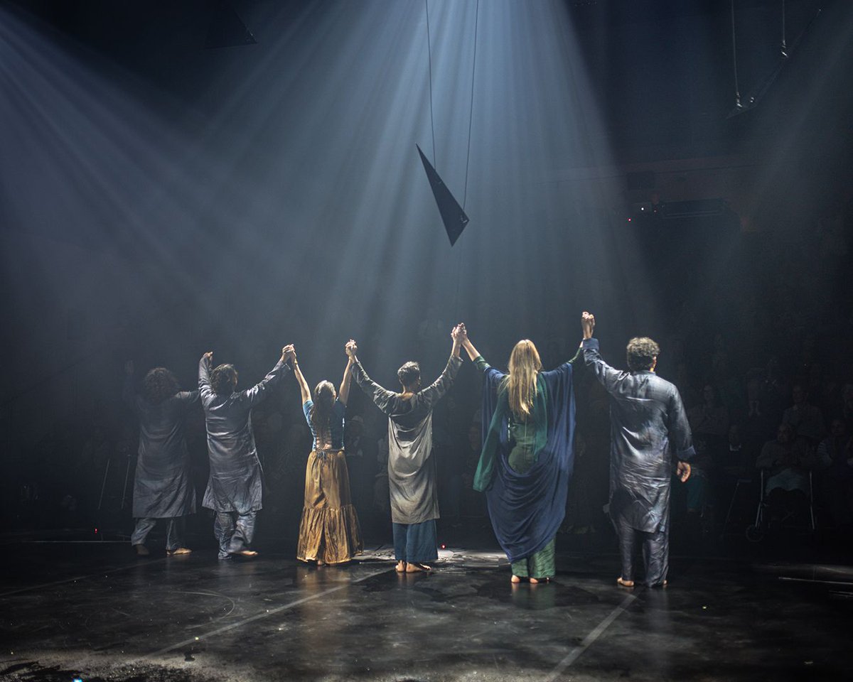 And that's a wrap! 😍 After 9 performances in 5 cities, the Mehek UK tour has come to an end! Starting in Leicester, the production also toured to Birmingham, London, Salford and Newcastle. Thank you to everyone who came to see the shows! 📸: Angela Grabowska