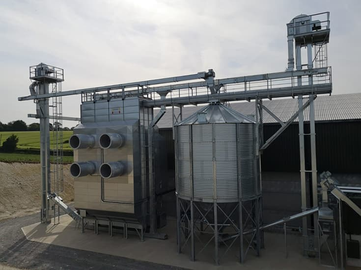 Perry Of Oakley Ltd tweet media