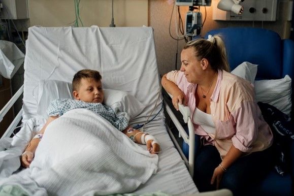 Family member or friend in hospital? Here’s some useful information for visiting – everything from the visiting times, to getting connected to wi-fi buff.ly/3NUwNW2