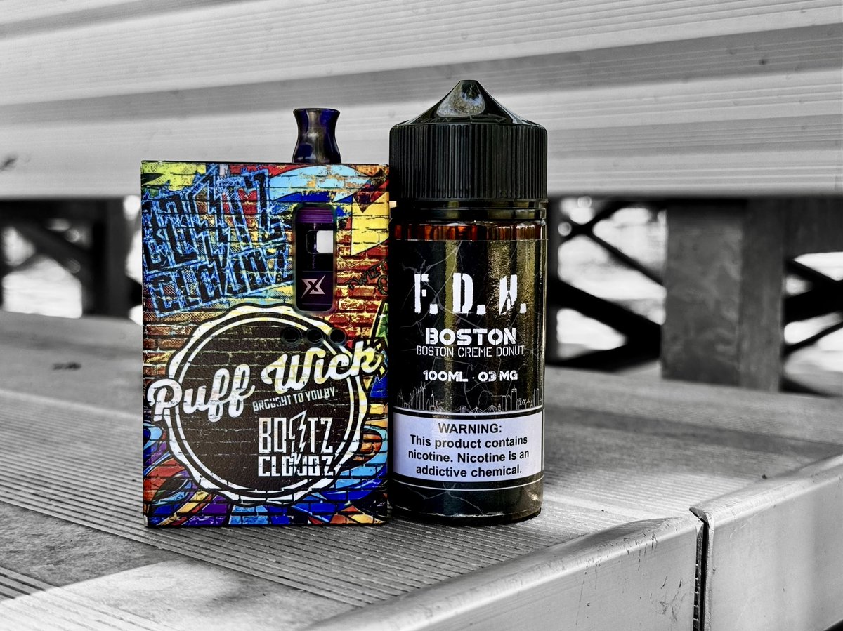 F.D.H. Boston Cream Donut..

#defmods #burtondesigns #defboro #borodevice #veepon_official #titax #rba #fdh #eliquid #itsalifestyle 📸 @boltzcloudz