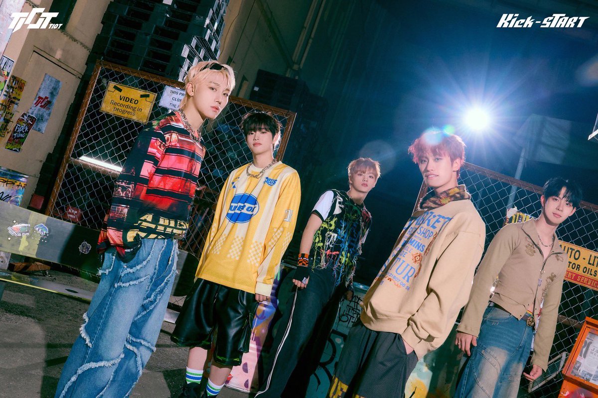 around_ent's tweet image. เดบิวต์ 5 หนุ่ม “ทีไอโอที (TIOT)” จากเกาหลีใต้ ส่งเพลง 'ROCK THANG (ร็อก แทง)' ให้กำลังใจคนรุ่นใหม่ผ่านเสียงเพลง

📍 youtu.be/ipSUlGEfwCQ

อ่านข่าวเพิ่มเติม
📍 facebook.com/10006348472399…?

#TIOT #티아이오티
#Kick_START #ROCKTHANG
#김민성 #KIMMINSEOUNG
#금준현 #KUMJUNHYEON
#홍건희