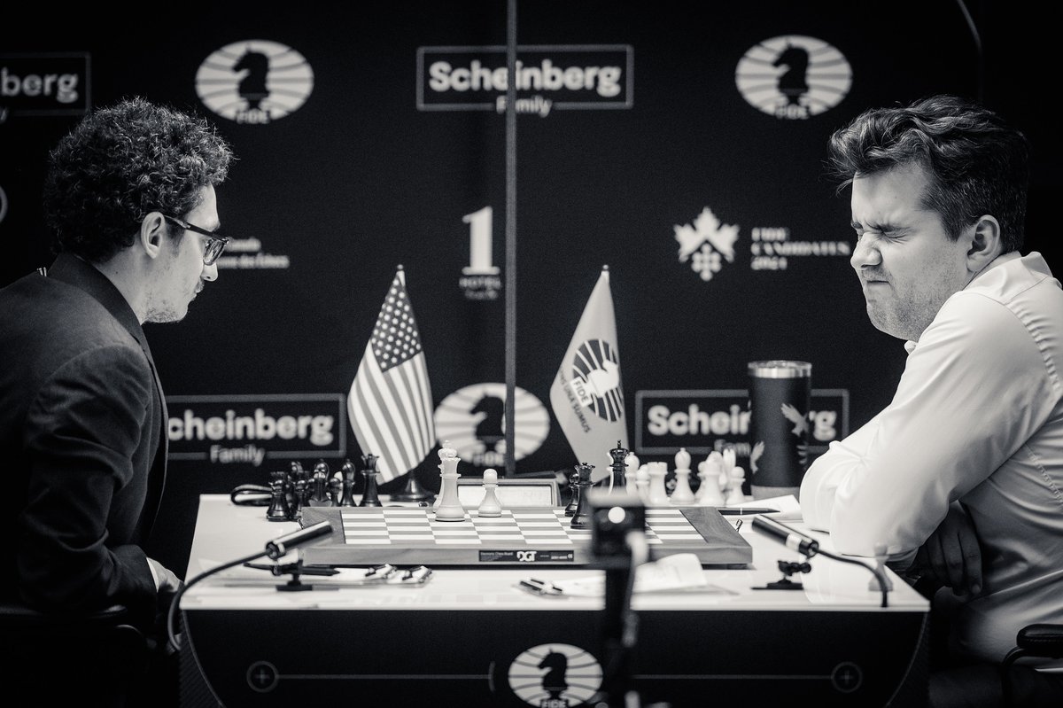 theworldchess's tweet image. A Tale of Sportsmanship: Nepomniachtchi&apos;s Apology to Caruana 💔

Nepo: &quot;I&apos;m sorry..&quot;
Fabi: &quot;My fault!&quot;

In the high-stakes battleground of the #FIDECandidates, where only the first matters, the critical showdown between Fabiano Caruana and Ian Nepomniachtchi gripped spectators…