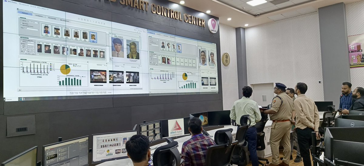 IPS Abhinav Yadav, ACP Crime, visits the Safe City Control Room at Lucknow Smart City to review AI-powered camera monitoring and functioning of offered solutions. #SafeCity #SmartCitiesMission @LucknowDivision @MoHUA_India @wpl1090 @112UttarPradesh @SmartCities_HUA @Uppolice